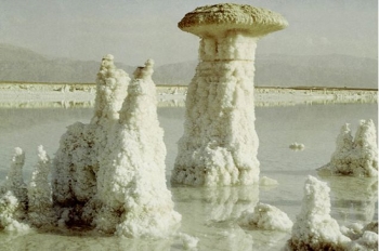 Lot's Wife pillars of salt deposits in Yam ha-Melakh